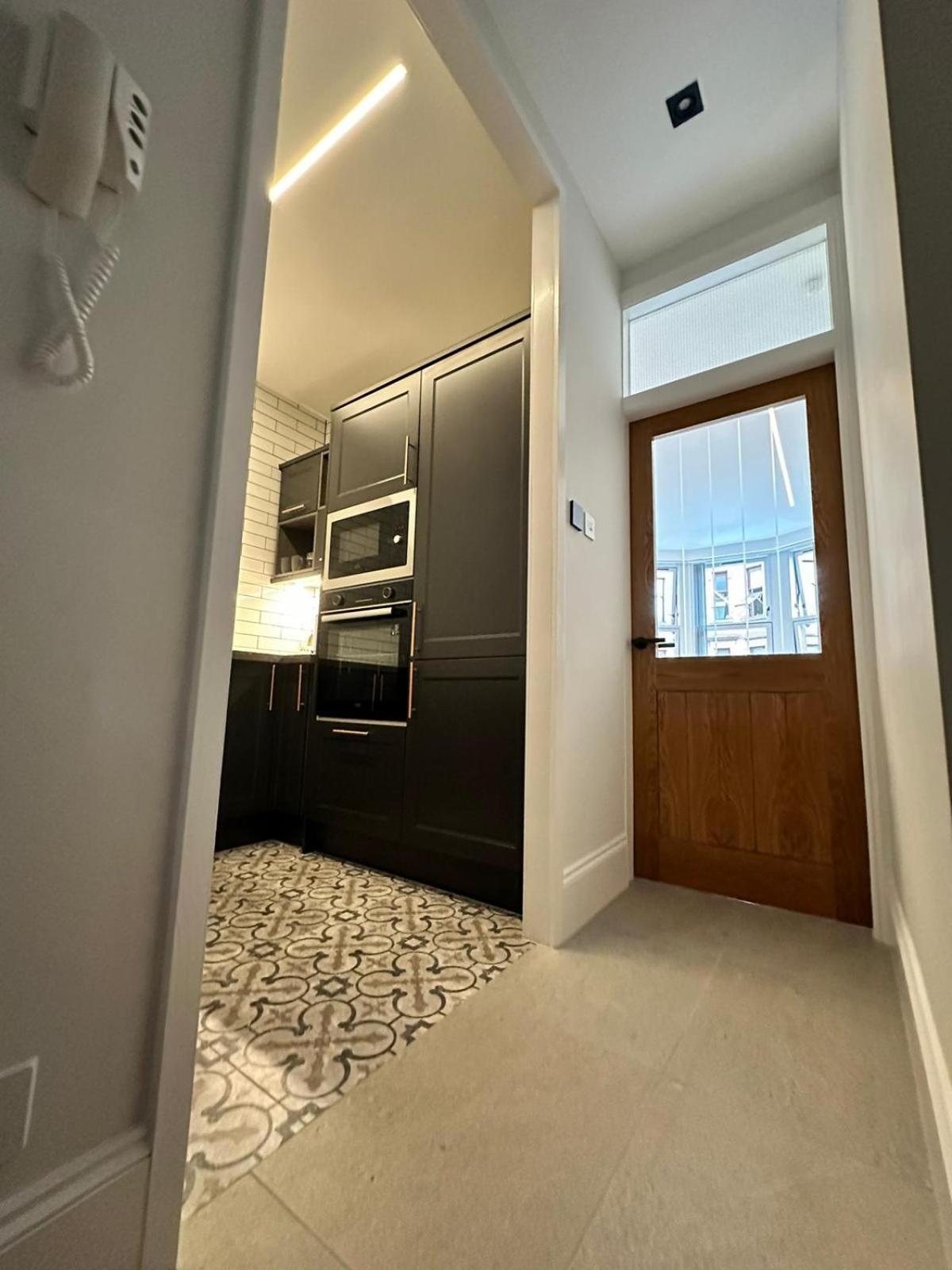 West End Tenement Appartement *